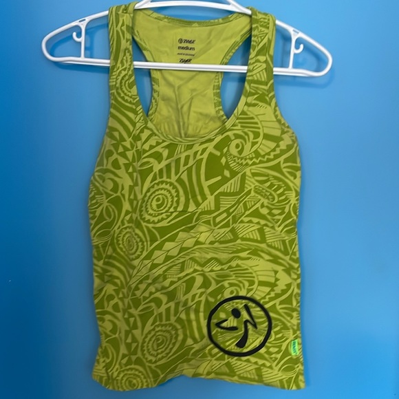 Lot of 8 Zumba tanks, all size medium - Picture 3 of 10
